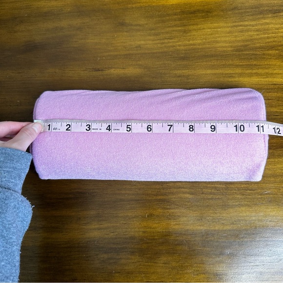 Hand Rest For Painting Nails - Picture 4 of 5